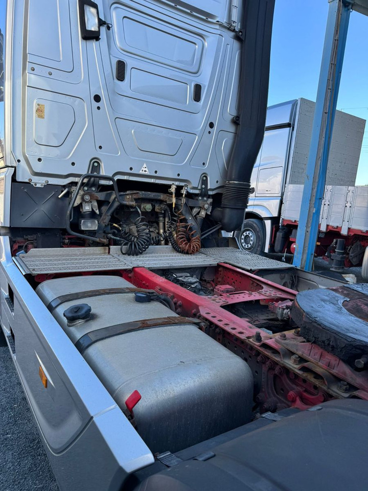 Mercedes-Benz Actros 1851 TÜV NEU TOP ZUSTAND - יחידת טרקטור: תמונה 3 Mercedes-Benz Actros 1851 TÜV NEU TOP ZUSTAND - יחידת טרקטור: תמונה 3