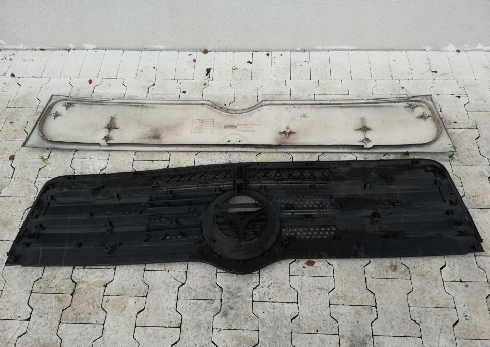 ATRAPA GRILL MASKA MERCEDES ATEGO EURO6 - מכסה מנוע: תמונה 4 ATRAPA GRILL MASKA MERCEDES ATEGO EURO6 - מכסה מנוע: תמונה 4