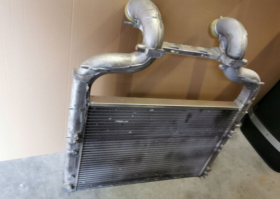 CHŁODNICA INTERCOOLER DAF XF 106 MAHLE 2125897 - מקרר פנימי: תמונה 2 CHŁODNICA INTERCOOLER DAF XF 106 MAHLE 2125897 - מקרר פנימי: תמונה 2