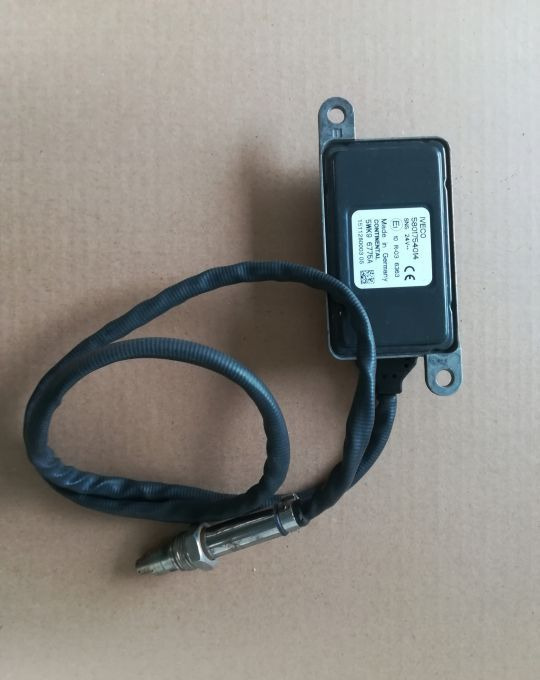 CZUJNIK NOX IVECO STRALIS 5801754014 - חיישן: תמונה 1 CZUJNIK NOX IVECO STRALIS 5801754014 - חיישן: תמונה 1