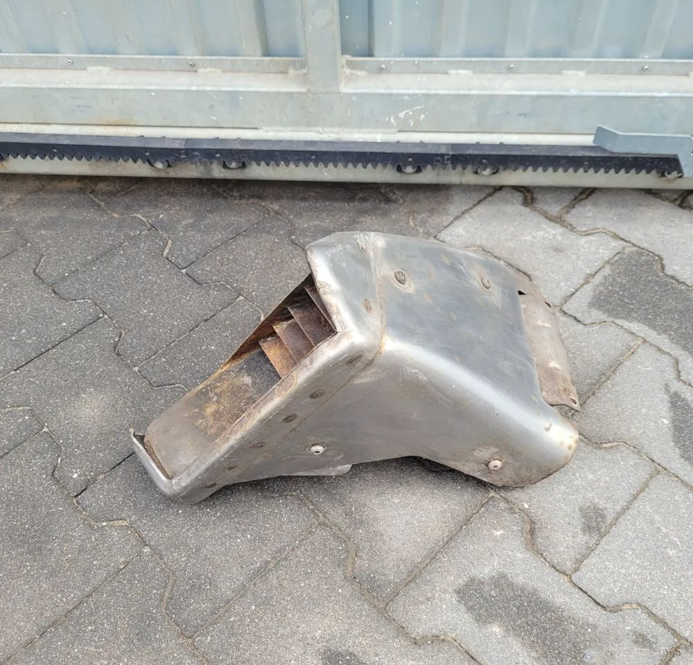Dyfuzor daf xf 106 lift - מערכת פליטה עבור משאית: תמונה 2 Dyfuzor daf xf 106 lift - מערכת פליטה עבור משאית: תמונה 2
