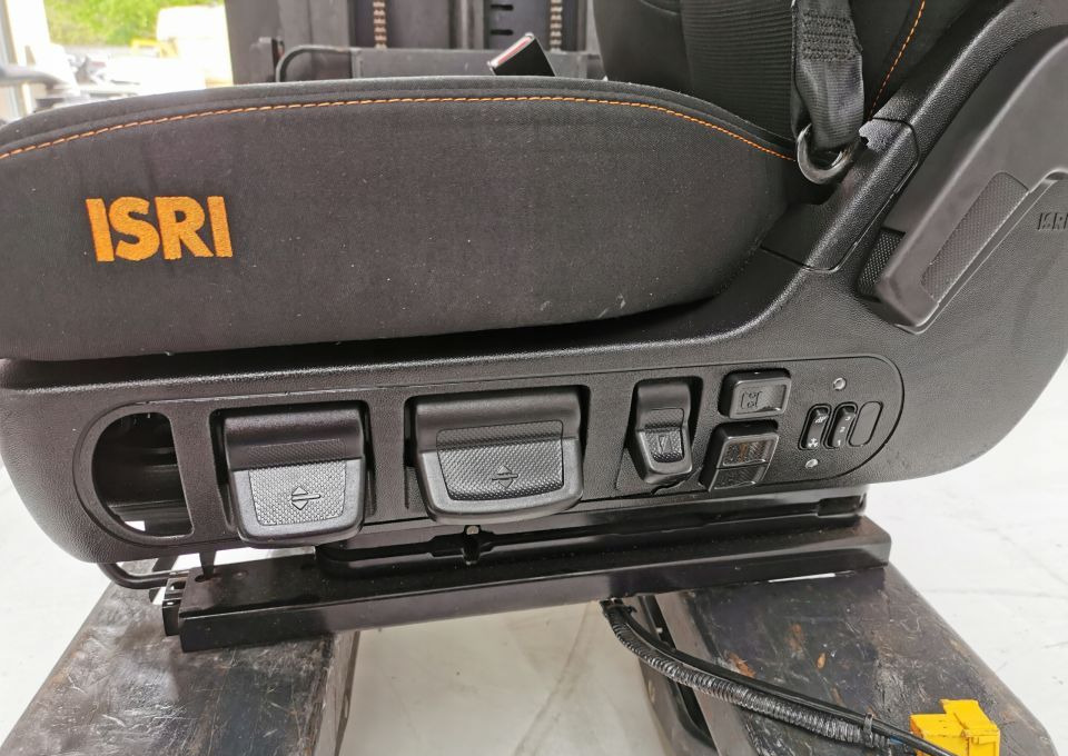 FOTEL KIEROWCY AUTOBUS MAN NEOPLAN ISRI - מושב: תמונה 5 FOTEL KIEROWCY AUTOBUS MAN NEOPLAN ISRI - מושב: תמונה 5