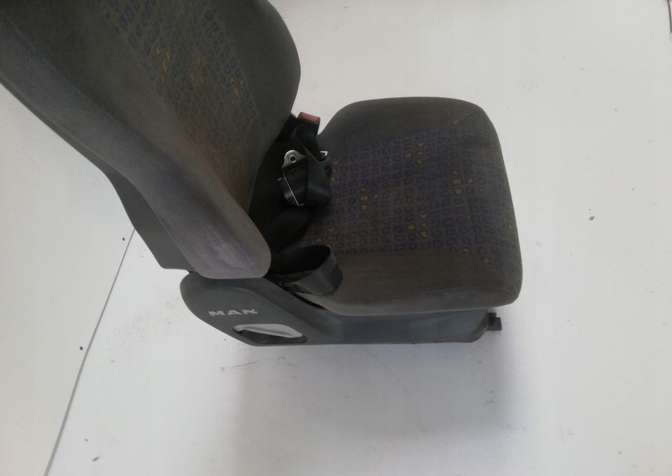 FOTEL PRAWY PAS MAN TGA TGL TMG - מושב: תמונה 3 FOTEL PRAWY PAS MAN TGA TGL TMG - מושב: תמונה 3