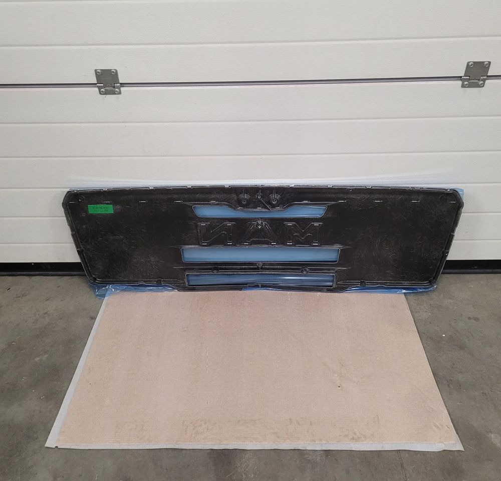 GRILL MAN TGL TGM EURO5 EEV ORYGINAŁ NOWY - גריל עבור משאית: תמונה 2 GRILL MAN TGL TGM EURO5 EEV ORYGINAŁ NOWY - גריל עבור משאית: תמונה 2