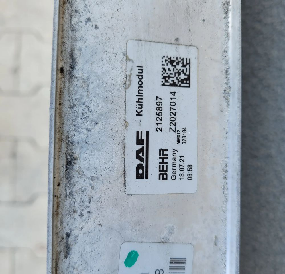 INTERCOOLER DAF XF 106 ORYGINAŁ 2021R 2125897 - מקרר פנימי עבור משאית: תמונה 3 INTERCOOLER DAF XF 106 ORYGINAŁ 2021R 2125897 - מקרר פנימי עבור משאית: תמונה 3