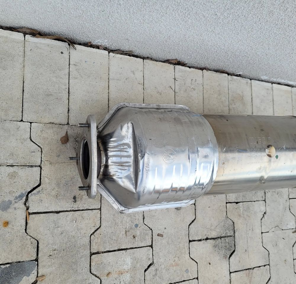 KATALIZATOR DPF IVECO DAILY 5802314718 - ממיר קטליטי עבור כלי רכב מסחרי: תמונה 2 KATALIZATOR DPF IVECO DAILY 5802314718 - ממיר קטליטי עבור כלי רכב מסחרי: תמונה 2