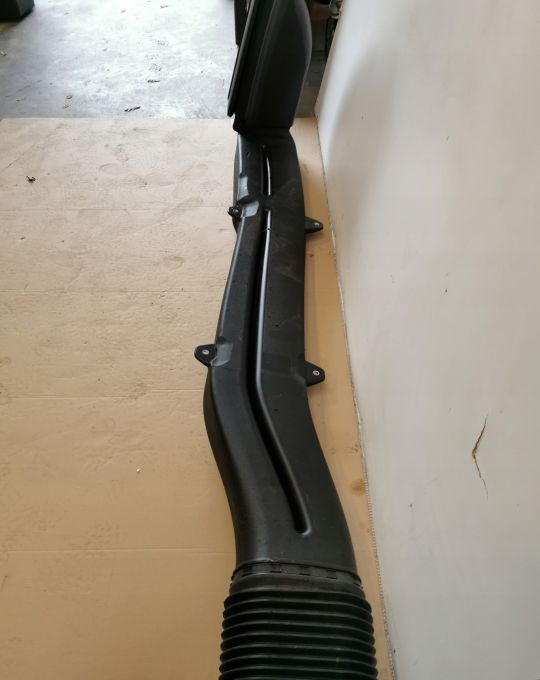 KOMIN ACTROS MP4 A9605289108 - צינור כניסת אוויר עבור משאית: תמונה 3 KOMIN ACTROS MP4 A9605289108 - צינור כניסת אוויר עבור משאית: תמונה 3