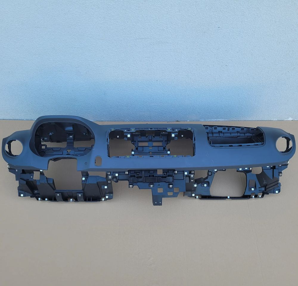 KONSOLA MERCEDES SPRINTER W910 W907 - לוח מחוונים עבור משאית: תמונה 1 KONSOLA MERCEDES SPRINTER W910 W907 - לוח מחוונים עבור משאית: תמונה 1