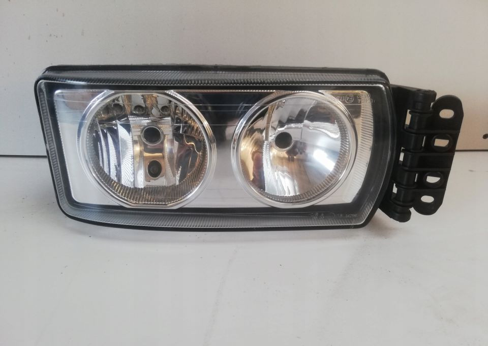 LAMPA IVECO EUROCARGO STRALIS NOWA LIFT RH - פנס קדמי עבור משאית: תמונה 1 LAMPA IVECO EUROCARGO STRALIS NOWA LIFT RH - פנס קדמי עבור משאית: תמונה 1