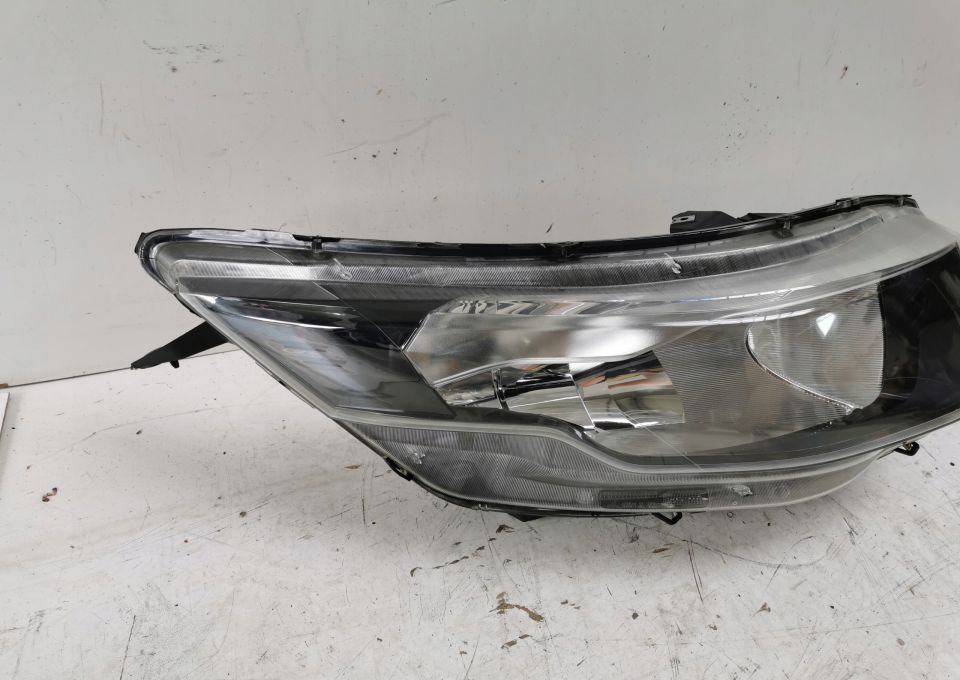 LAMPA IVECO IVECO DAILY ORYGINAŁ PRAWA - פנס קדמי עבור כלי רכב מסחרי: תמונה 2 LAMPA IVECO IVECO DAILY ORYGINAŁ PRAWA - פנס קדמי עבור כלי רכב מסחרי: תמונה 2