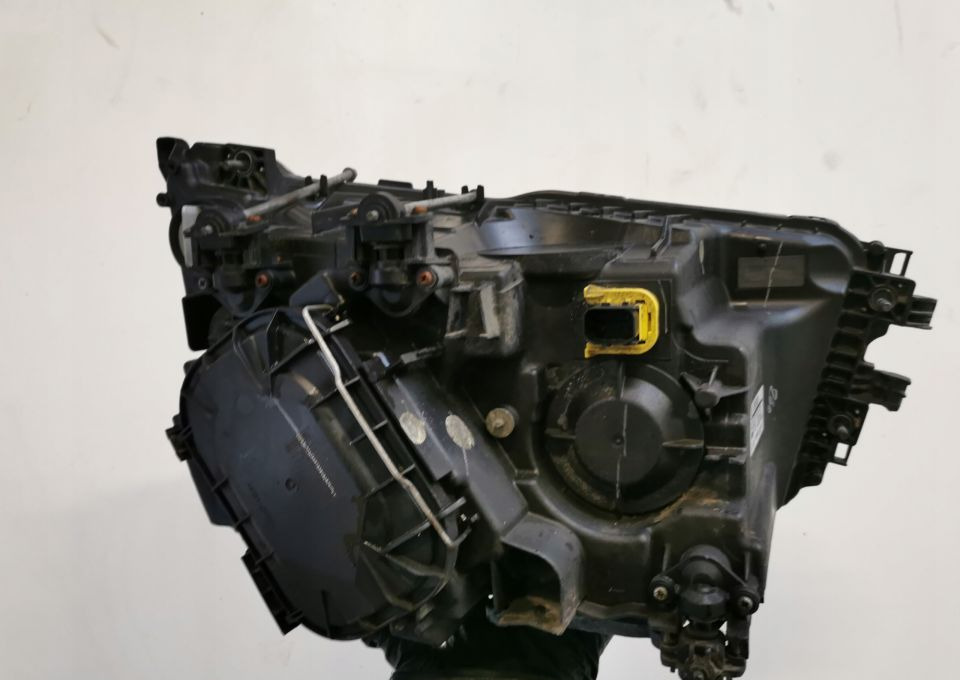 LAMPA MERCEDES ACTROS ANTOS XENON mp4 A9608202639 - פנס קדמי עבור משאית: תמונה 2 LAMPA MERCEDES ACTROS ANTOS XENON mp4 A9608202639 - פנס קדמי עבור משאית: תמונה 2