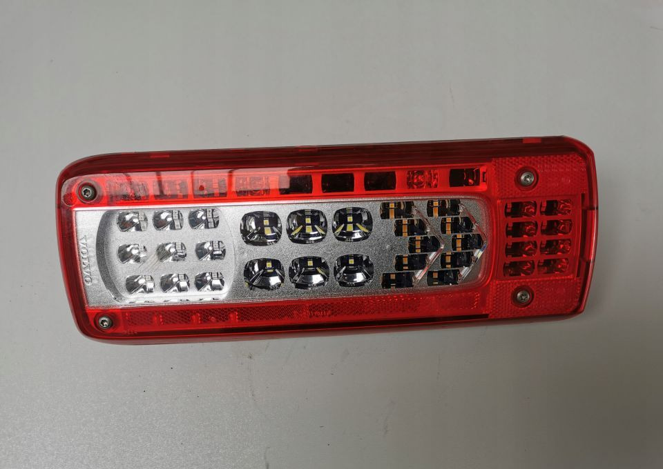 LAMPA TYL VOLVO FMX FM LED RH. ORYGINAŁ - מראה פנימית: תמונה 1 LAMPA TYL VOLVO FMX FM LED RH. ORYGINAŁ - מראה פנימית: תמונה 1