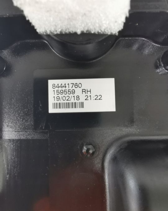 LAMPA TYL VOLVO FMX FM LED RH. ORYGINAŁ - מראה פנימית: תמונה 3 LAMPA TYL VOLVO FMX FM LED RH. ORYGINAŁ - מראה פנימית: תמונה 3