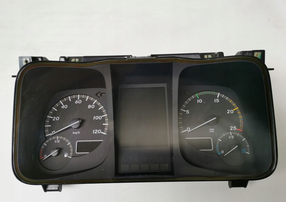 LICZNIK MERCEDES ACTROS MP4 A961 446 48 21 - לוח מחוונים עבור משאית: תמונה 1 LICZNIK MERCEDES ACTROS MP4 A961 446 48 21 - לוח מחוונים עבור משאית: תמונה 1