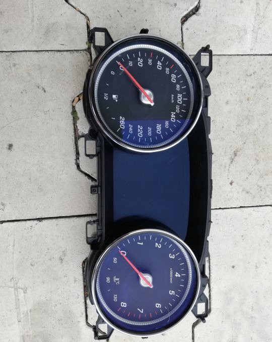 LICZNIK MERCEDES E KLASA W213 - לוח מחוונים עבור משאית: תמונה 1 LICZNIK MERCEDES E KLASA W213 - לוח מחוונים עבור משאית: תמונה 1