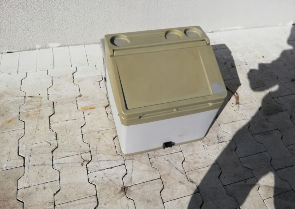 LODÓWKA MAN F2000 F90 - תא ופנים הרכב עבור משאית: תמונה 1 LODÓWKA MAN F2000 F90 - תא ופנים הרכב עבור משאית: תמונה 1