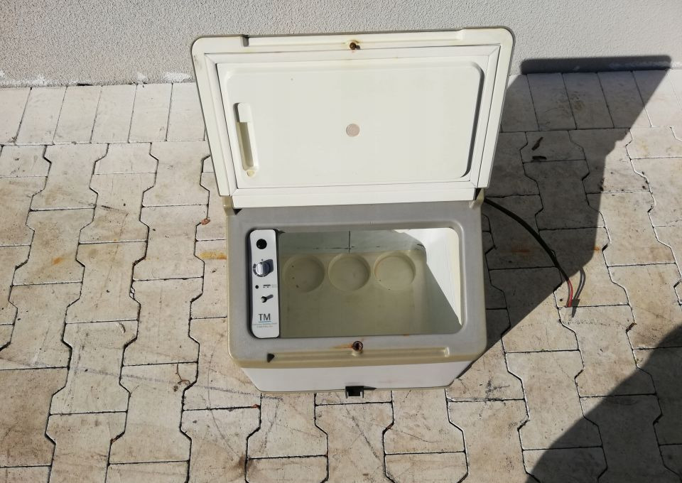 LODÓWKA MAN F2000 F90 - תא ופנים הרכב עבור משאית: תמונה 4 LODÓWKA MAN F2000 F90 - תא ופנים הרכב עבור משאית: תמונה 4