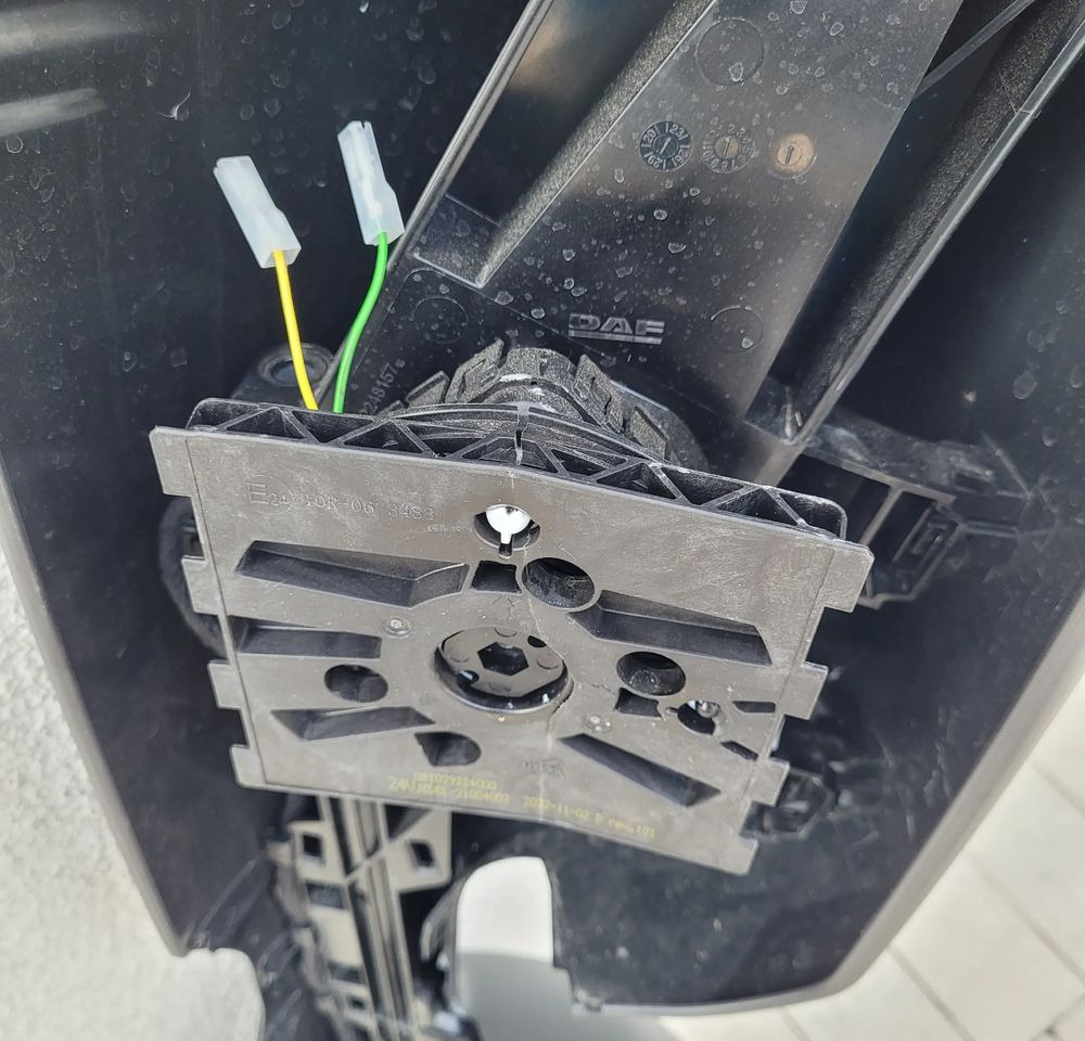 LUSTERKO DAF XG XF LEWE ORYGINAL - מראה פנימית עבור משאית: תמונה 3 LUSTERKO DAF XG XF LEWE ORYGINAL - מראה פנימית עבור משאית: תמונה 3