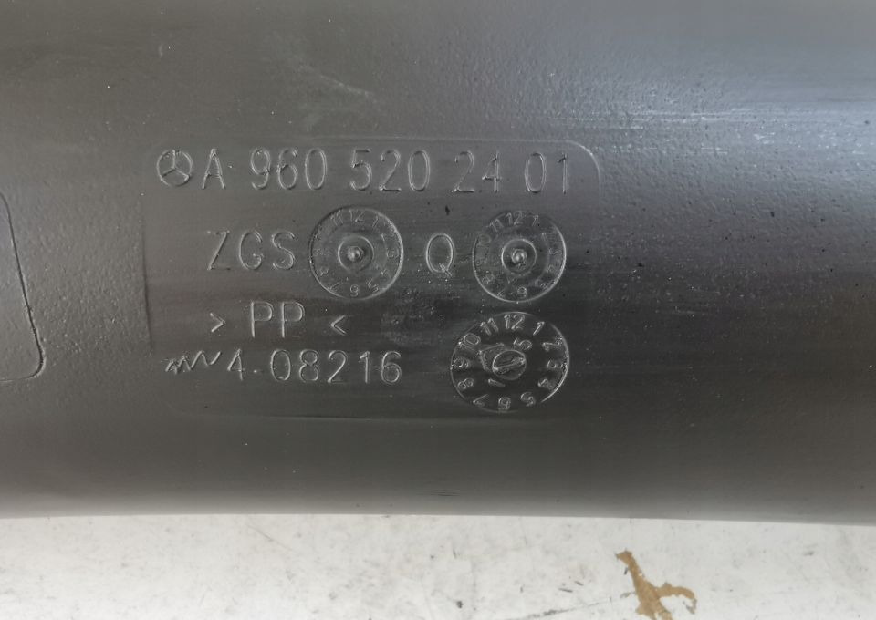 Łącznik filtra MERCEDES ACTROS MP4 A960 520 24 01 - מסנן אוויר: תמונה 2 Łącznik filtra MERCEDES ACTROS MP4 A960 520 24 01 - מסנן אוויר: תמונה 2