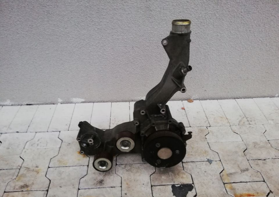 MAN TGX TGS TGA Obudowa Pompy Wody 51.06330-3033 - משאבת נוזל קירור עבור משאית: תמונה 1 MAN TGX TGS TGA Obudowa Pompy Wody 51.06330-3033 - משאבת נוזל קירור עבור משאית: תמונה 1