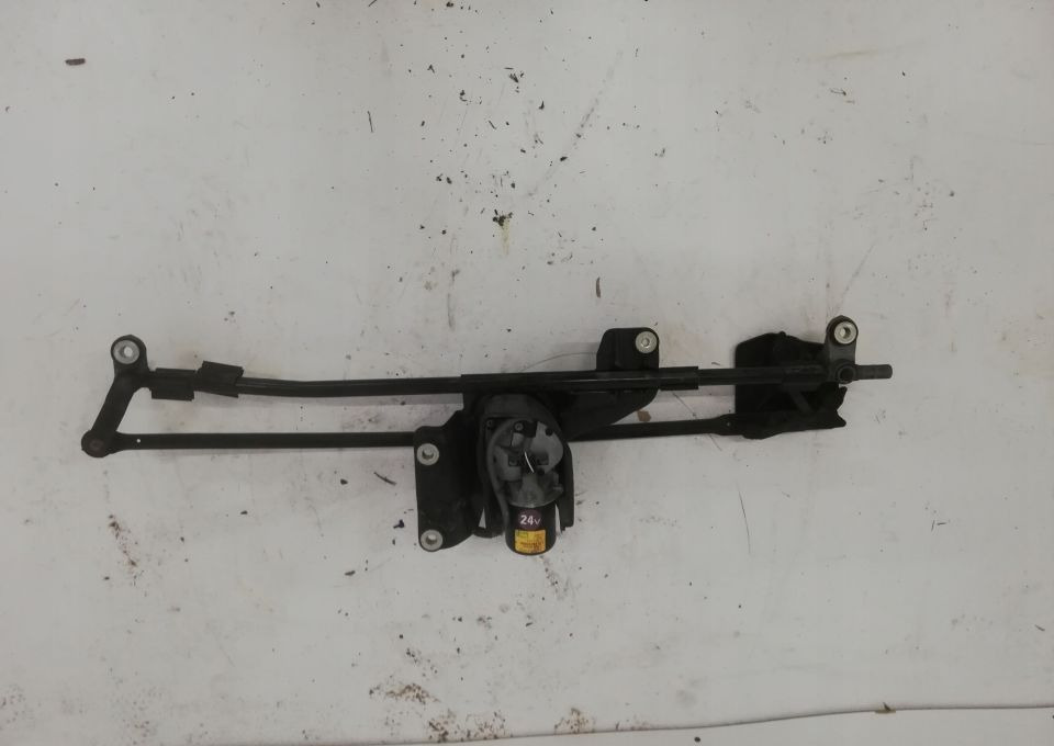 MECHANIZM WYCIERACZEK VOLVO FL EURO6 SPRAWNY - מגב עבור משאית: תמונה 1 MECHANIZM WYCIERACZEK VOLVO FL EURO6 SPRAWNY - מגב עבור משאית: תמונה 1
