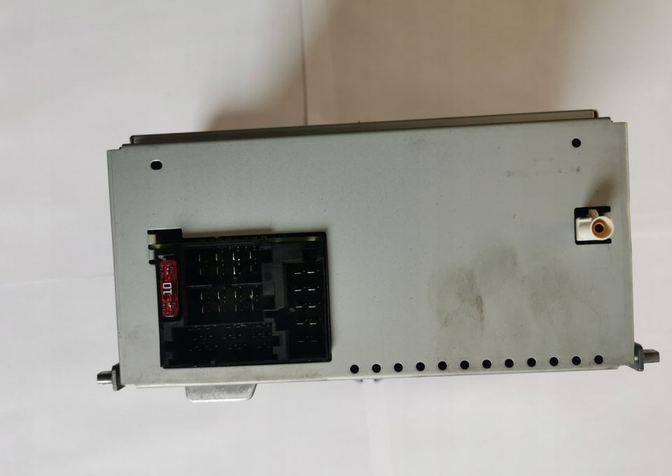 RADIO MERCEDES ACTROS MP4 A 000 446 66 62 - תא ופנים הרכב עבור משאית: תמונה 2 RADIO MERCEDES ACTROS MP4 A 000 446 66 62 - תא ופנים הרכב עבור משאית: תמונה 2