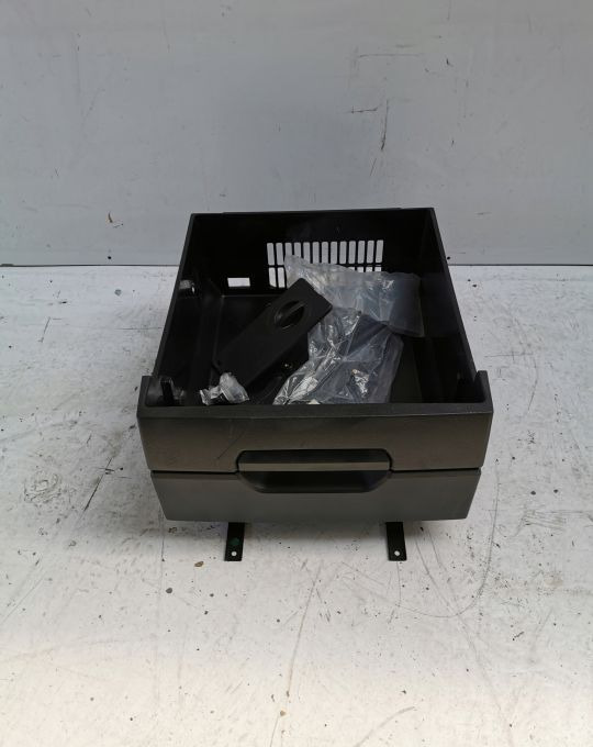 Schowek na lodówkę MERCEDES ANTOS AROX MP4 - תא ופנים הרכב עבור משאית: תמונה 1 Schowek na lodówkę MERCEDES ANTOS AROX MP4 - תא ופנים הרכב עבור משאית: תמונה 1