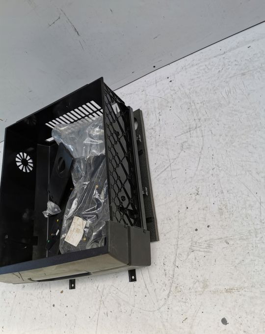 Schowek na lodówkę MERCEDES ANTOS AROX MP4 - תא ופנים הרכב עבור משאית: תמונה 5 Schowek na lodówkę MERCEDES ANTOS AROX MP4 - תא ופנים הרכב עבור משאית: תמונה 5