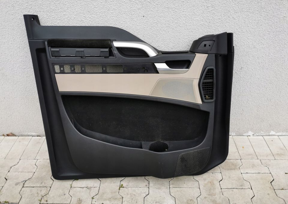 TAPICERKA DRZWI Man TGX LH LIFT ORYGINAŁ - דלת וחלקים עבור משאית: תמונה 1 TAPICERKA DRZWI Man TGX LH LIFT ORYGINAŁ - דלת וחלקים עבור משאית: תמונה 1