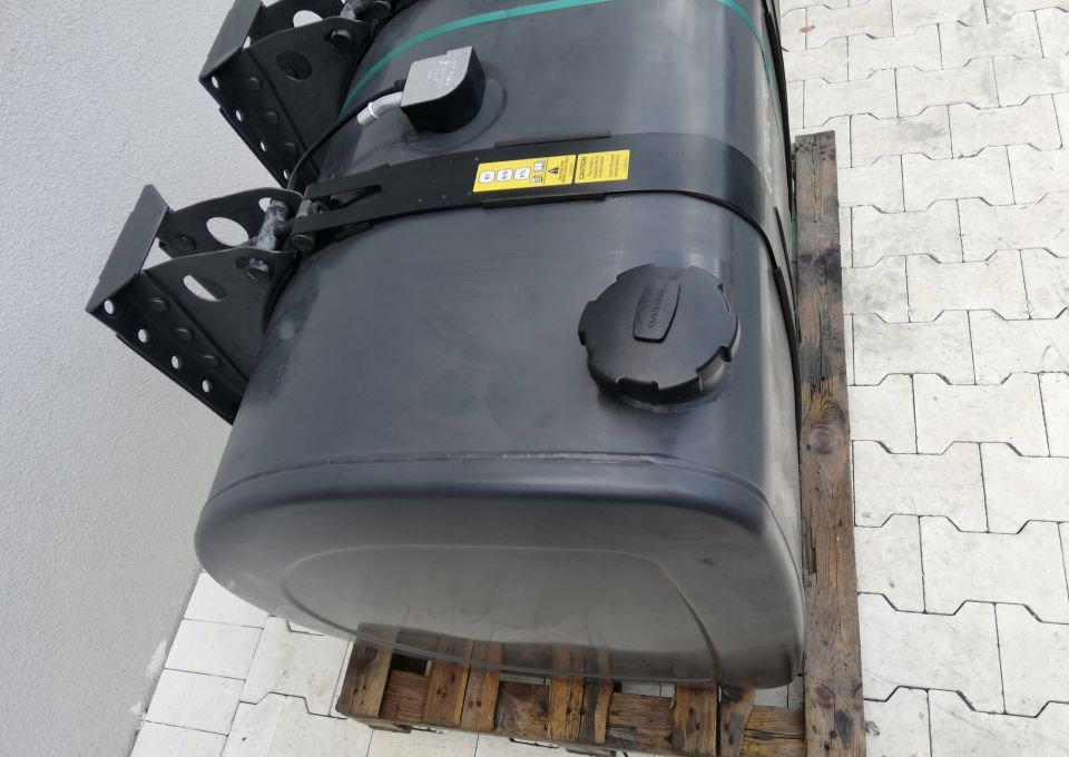 ZBIORNIK PALIWA VOLVO FH4 FH13 FMX FM 110X70CM - מכל דלק: תמונה 2 ZBIORNIK PALIWA VOLVO FH4 FH13 FMX FM 110X70CM - מכל דלק: תמונה 2