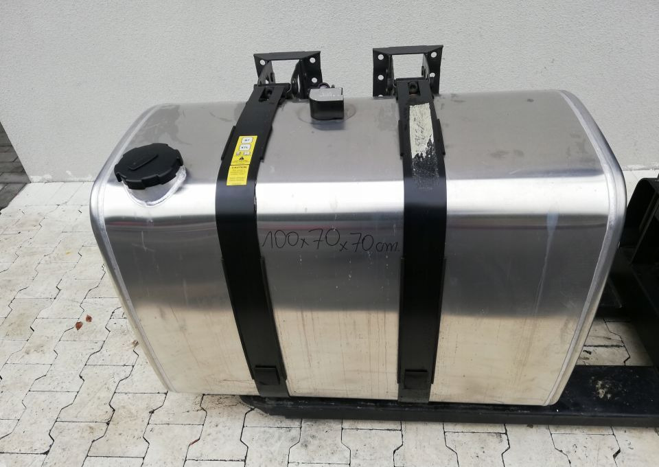 ZBIORNIK PALIWA VOLVO FH4 GAMA RANGE T 365L - מכל דלק עבור משאית: תמונה 1 ZBIORNIK PALIWA VOLVO FH4 GAMA RANGE T 365L - מכל דלק עבור משאית: תמונה 1