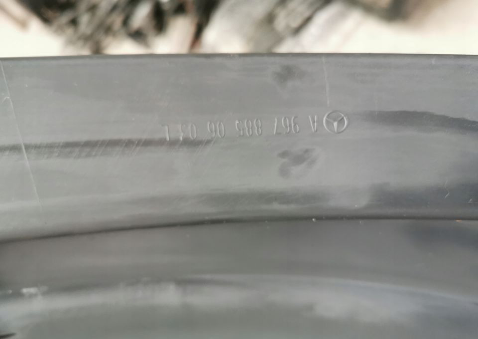 ZDERZAK OKULAR MERCEDES ATEGO ORYGINAŁ lewy - גוף וחלק חיצוני: תמונה 2 ZDERZAK OKULAR MERCEDES ATEGO ORYGINAŁ lewy - גוף וחלק חיצוני: תמונה 2