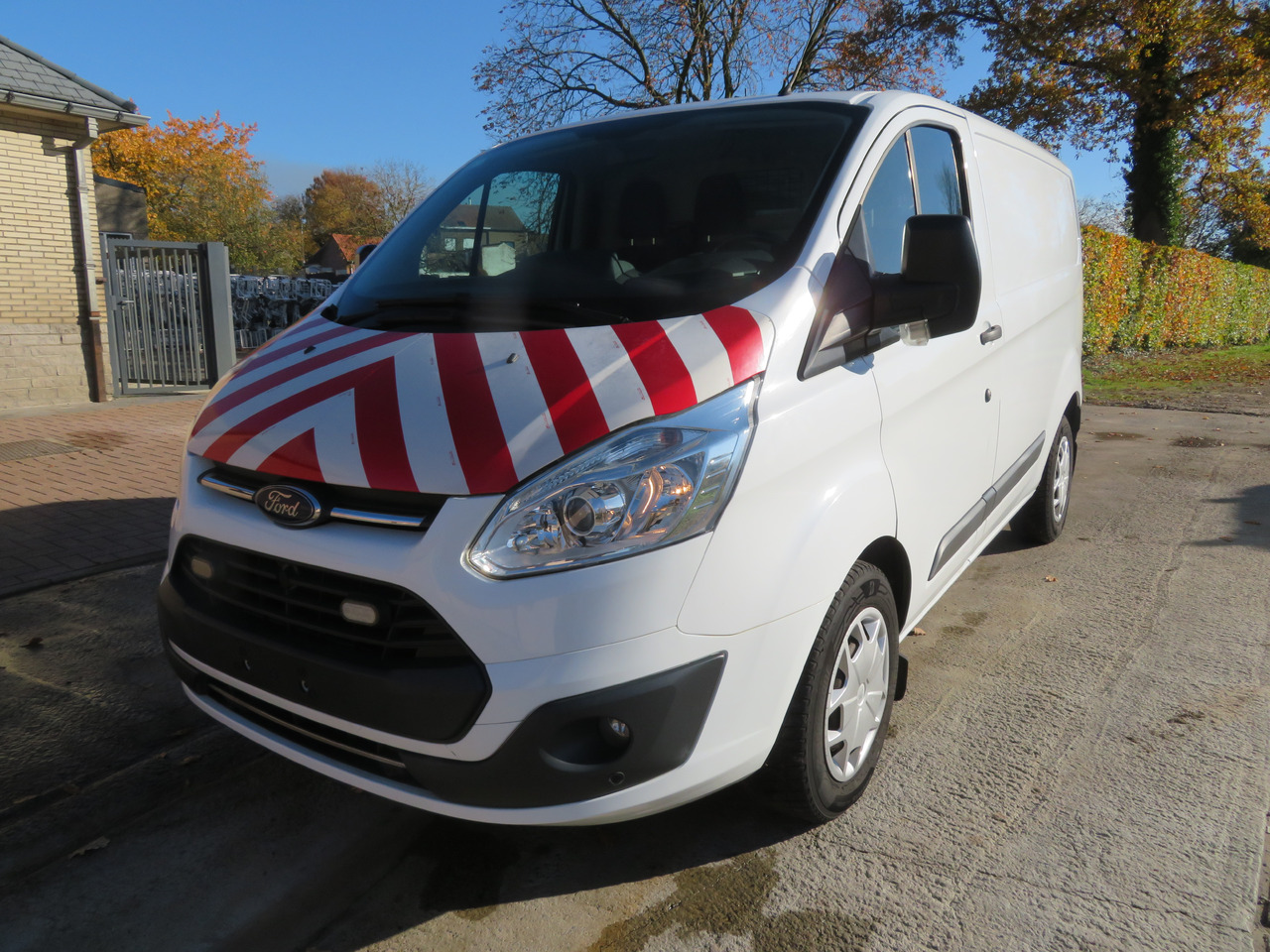 Ford Transit Custom 2.0tdci - כלי רכב מסחרי קטן: תמונה 3 Ford Transit Custom 2.0tdci - כלי רכב מסחרי קטן: תמונה 3