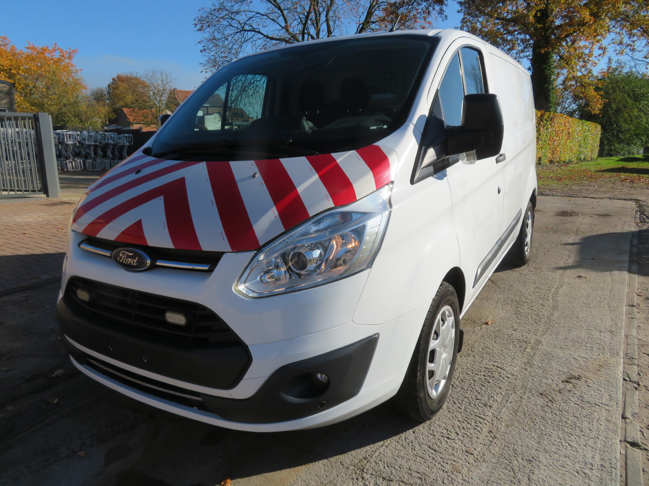 Ford Transit Custom 2.0tdci - כלי רכב מסחרי קטן: תמונה 3 Ford Transit Custom 2.0tdci - כלי רכב מסחרי קטן: תמונה 3