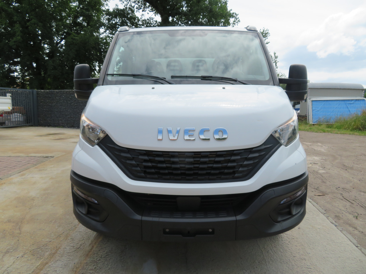IVECO Daily 35C16 3.0 Dubbel cabine - כלי רכב מסחרי מזהיר, כלי רכב מסחרי קומבי: תמונה 2 IVECO Daily 35C16 3.0 Dubbel cabine - כלי רכב מסחרי מזהיר, כלי רכב מסחרי קומבי: תמונה 2