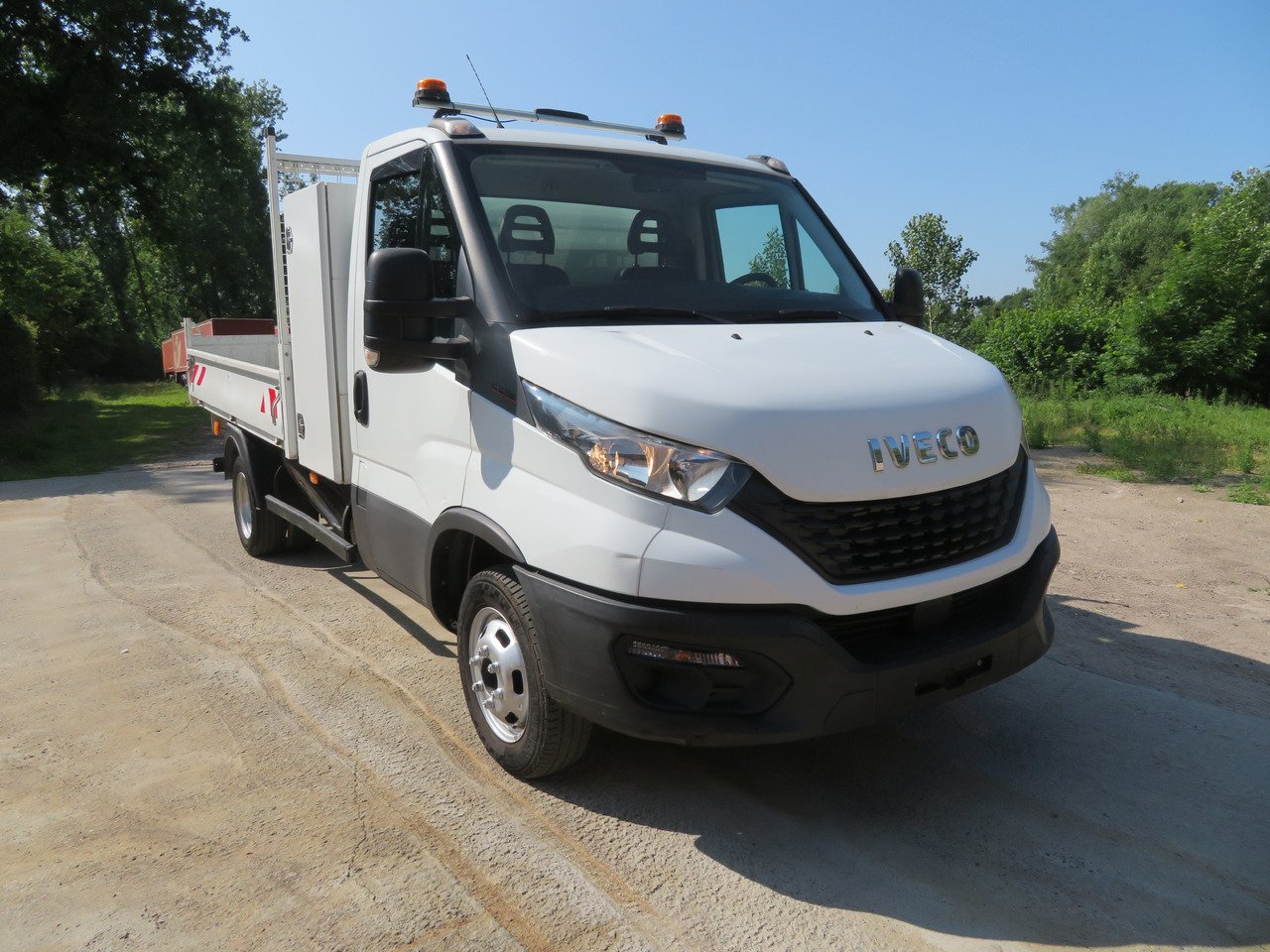 IVECO Daily 35C16 3.0 - כלי רכב מסחרי מזהיר: תמונה 1 IVECO Daily 35C16 3.0 - כלי רכב מסחרי מזהיר: תמונה 1