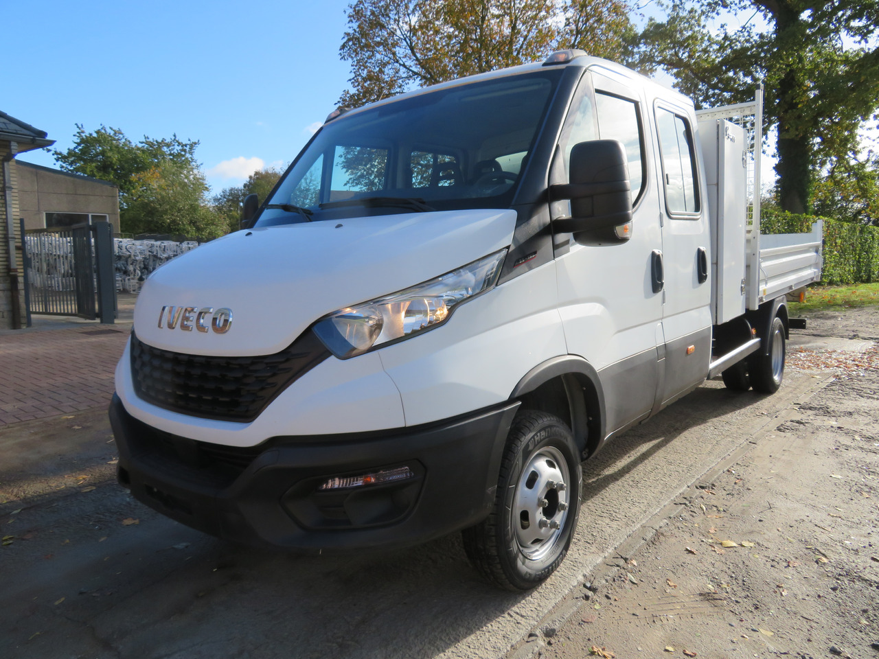 Iveco Daily 35C16 3.0 - כלי רכב מסחרי מזהיר, כלי רכב מסחרי קומבי: תמונה 3 Iveco Daily 35C16 3.0 - כלי רכב מסחרי מזהיר, כלי רכב מסחרי קומבי: תמונה 3