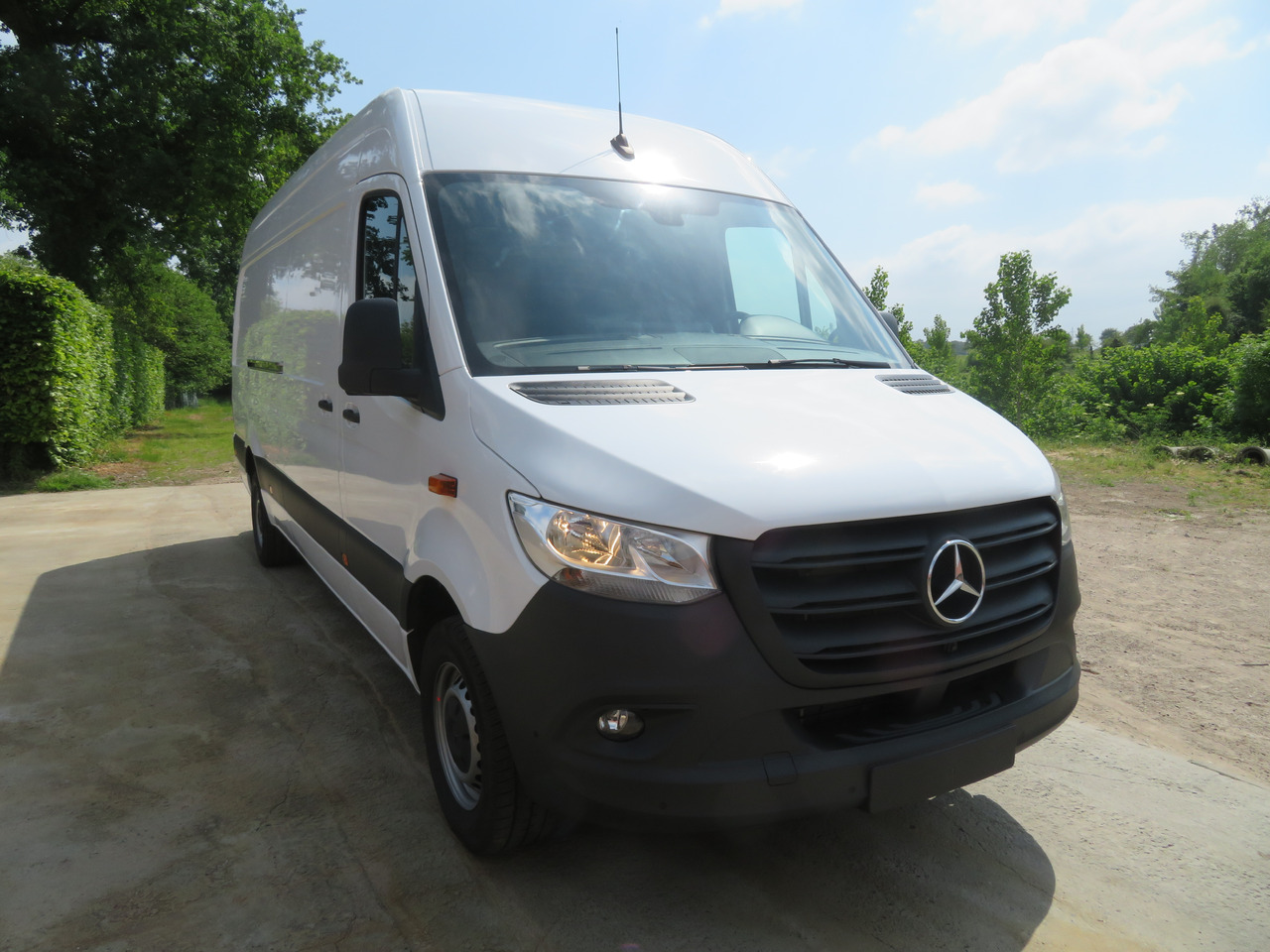 MERCEDES-BENZ Sprinter 317cdi - A3H2 - כלי רכב מסחרי עם לוח: תמונה 1 MERCEDES-BENZ Sprinter 317cdi - A3H2 - כלי רכב מסחרי עם לוח: תמונה 1