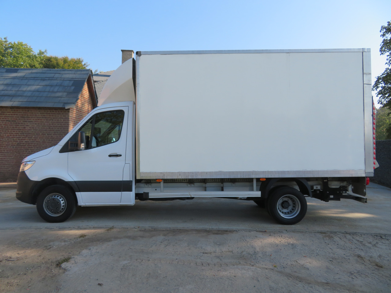 Mercedes-Benz Sprinter - 515cdi 8G-Tronic - bak klep - כלי רכב מסחרי עם תיבה: תמונה 4 Mercedes-Benz Sprinter - 515cdi 8G-Tronic - bak klep - כלי רכב מסחרי עם תיבה: תמונה 4