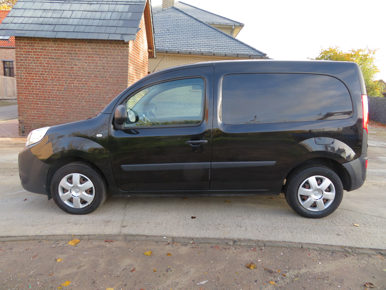 Nissan NV250 1.5dCi - כלי רכב מסחרי קטן: תמונה 4 Nissan NV250 1.5dCi - כלי רכב מסחרי קטן: תמונה 4