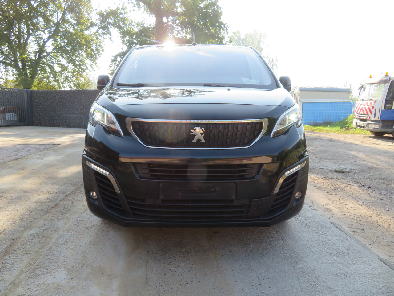 Peugeot Expert 2.0 BlueHDi - L3 - Automaat - כלי רכב מסחרי עם לוח: תמונה 2 Peugeot Expert 2.0 BlueHDi - L3 - Automaat - כלי רכב מסחרי עם לוח: תמונה 2