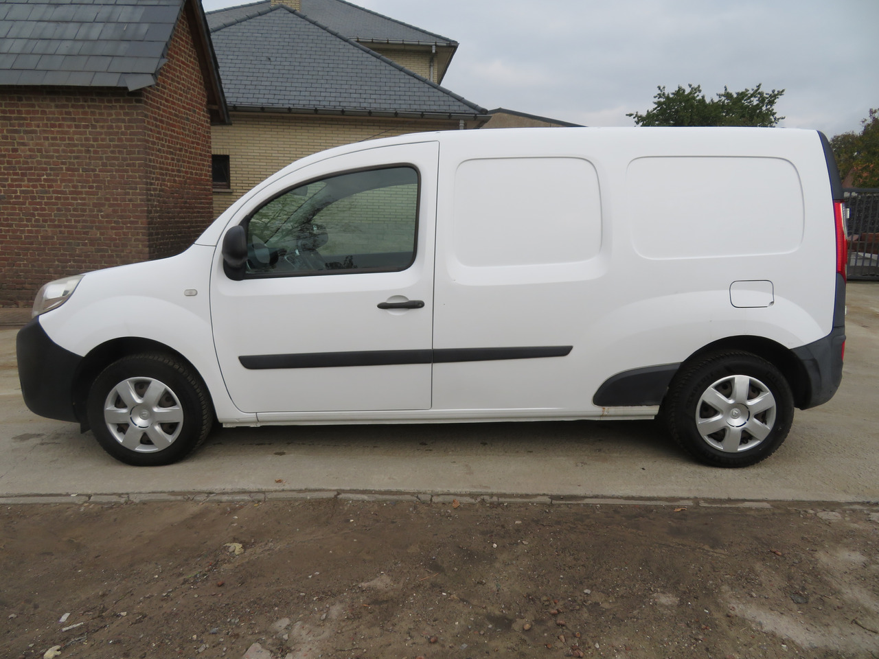 Renault Kangoo MAXI 1.5dCi - כלי רכב מסחרי קטן: תמונה 4 Renault Kangoo MAXI 1.5dCi - כלי רכב מסחרי קטן: תמונה 4
