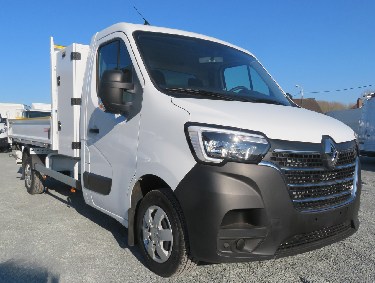 Renault Master 2.3dci - L3H1 - Kipper - כלי רכב מסחרי מזהיר: תמונה 1 Renault Master 2.3dci - L3H1 - Kipper - כלי רכב מסחרי מזהיר: תמונה 1