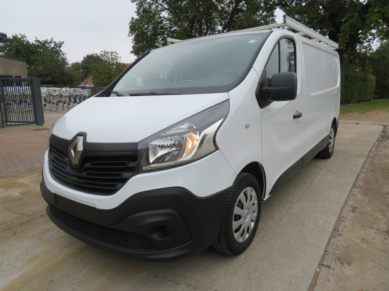 Renault Trafic 1.6dCi Grand Confort - L2H1 - כלי רכב מסחרי קטן: תמונה 3 Renault Trafic 1.6dCi Grand Confort - L2H1 - כלי רכב מסחרי קטן: תמונה 3