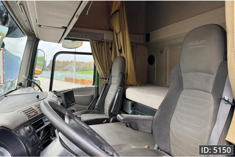 משאית מנוף DAF CF 85.410 SC, Euro 5, 8x2 / Hiab 422 EP5 + Radio / 5x extendable: תמונה 9 משאית מנוף DAF CF 85.410 SC, Euro 5, 8x2 / Hiab 422 EP5 + Radio / 5x extendable: תמונה 9