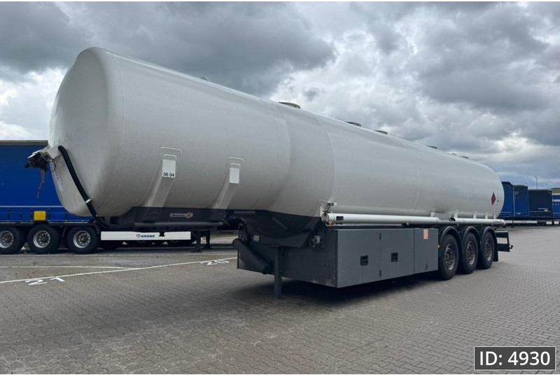 Hendricks TSA42 / Fuel tanker / 50.500L / 5 Comp / ADR - סמיטריילר מכל: תמונה 1 Hendricks TSA42 / Fuel tanker / 50.500L / 5 Comp / ADR - סמיטריילר מכל: תמונה 1