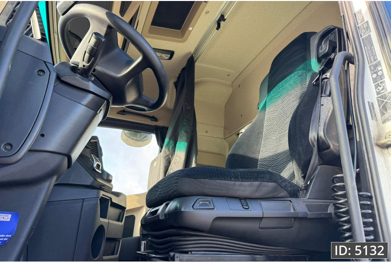 Mercedes-Benz Actros 1848 BigSpace, Euro 6, / Retarder / Standklima / Hydraulics / MP5, Intarder - יחידת טרקטור: תמונה 5 Mercedes-Benz Actros 1848 BigSpace, Euro 6, / Retarder / Standklima / Hydraulics / MP5, Intarder - יחידת טרקטור: תמונה 5