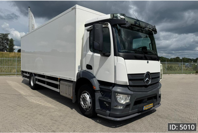 Mercedes-Benz Antos 1824 Day Cab, Euro 6, / Cargolift 2500KG - משאית תיבה: תמונה 5 Mercedes-Benz Antos 1824 Day Cab, Euro 6, / Cargolift 2500KG - משאית תיבה: תמונה 5