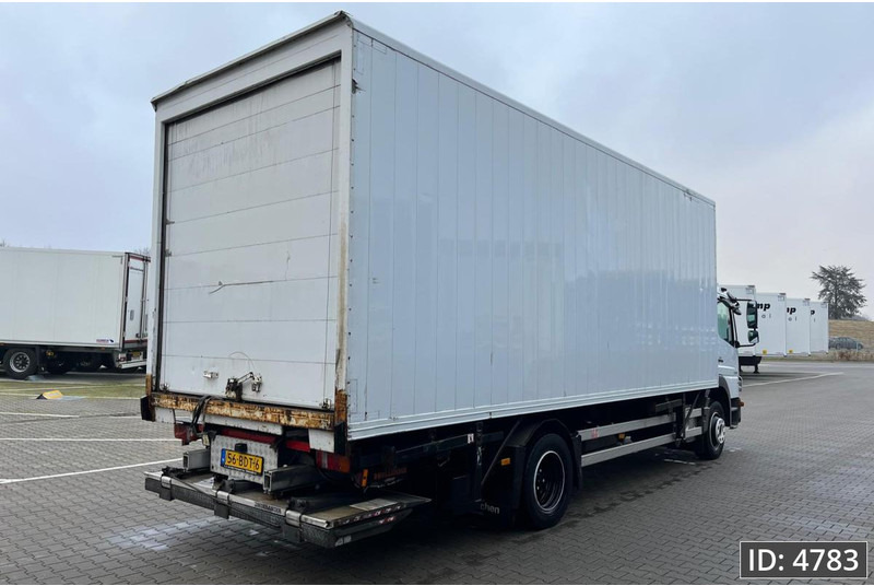 Mercedes-Benz Atego 1218 Day Cab, Euro 5, BDF / EPS automatic / standklima / DHOLLANDIA 2000KG - מוביל מכולות/ משאית החלפת גוף: תמונה 3 Mercedes-Benz Atego 1218 Day Cab, Euro 5, BDF / EPS automatic / standklima / DHOLLANDIA 2000KG - מוביל מכולות/ משאית החלפת גוף: תמונה 3