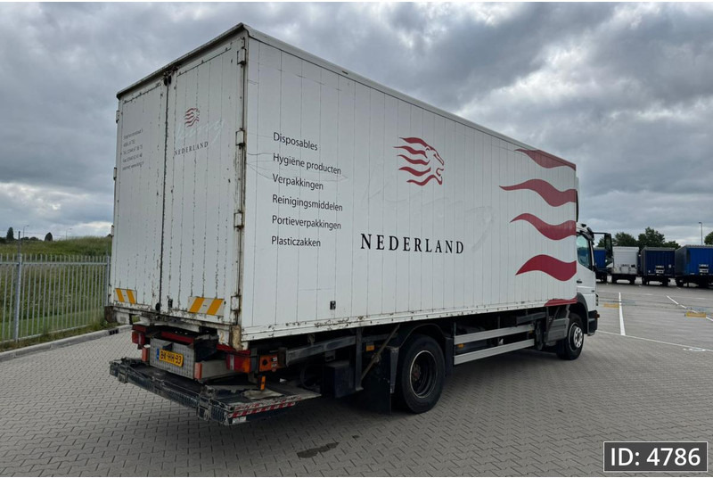 Mercedes-Benz Atego 1318 Day Cab, Euro 5, BDF / EPS automatic / DHOLLANDIA 2000KG - מוביל מכולות/ משאית החלפת גוף: תמונה 3 Mercedes-Benz Atego 1318 Day Cab, Euro 5, BDF / EPS automatic / DHOLLANDIA 2000KG - מוביל מכולות/ משאית החלפת גוף: תמונה 3